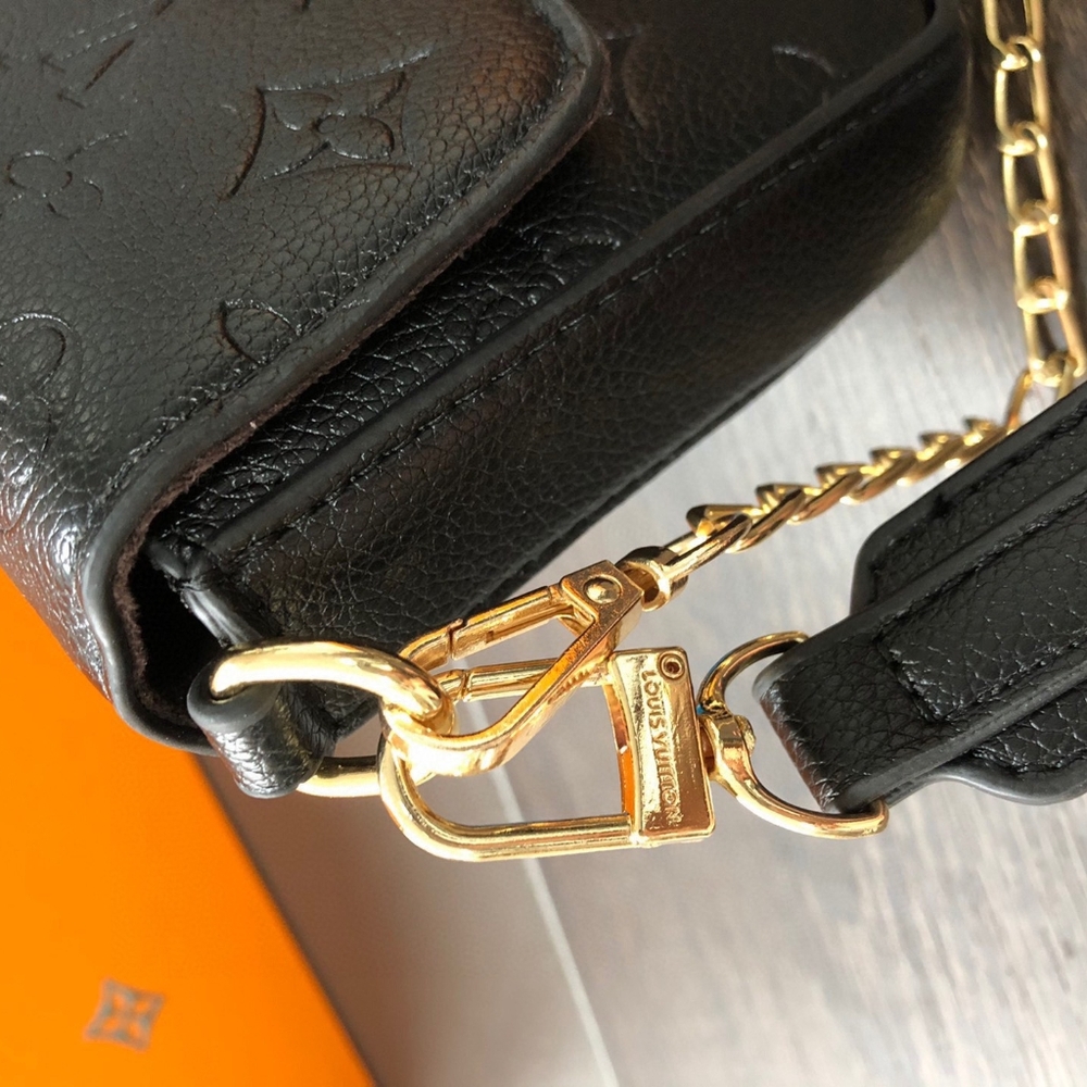 Darth Vader Envelope 3-In-1 Chain Bag - image 5